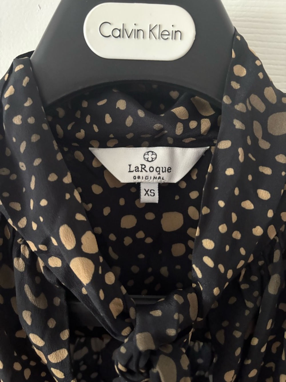 LaRoque Original Isabella Tie-Neck Blouse Black Abstract Print XS - Picture 3 of 4